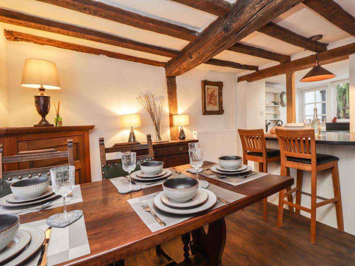 Tudor Cottage แซนด์วิช ภายนอก รูปภาพ